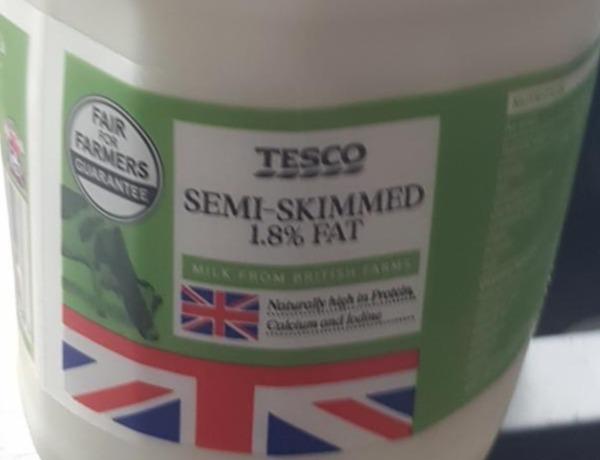 Zdjęcia - Tesco Semi Skimmed 1.8%