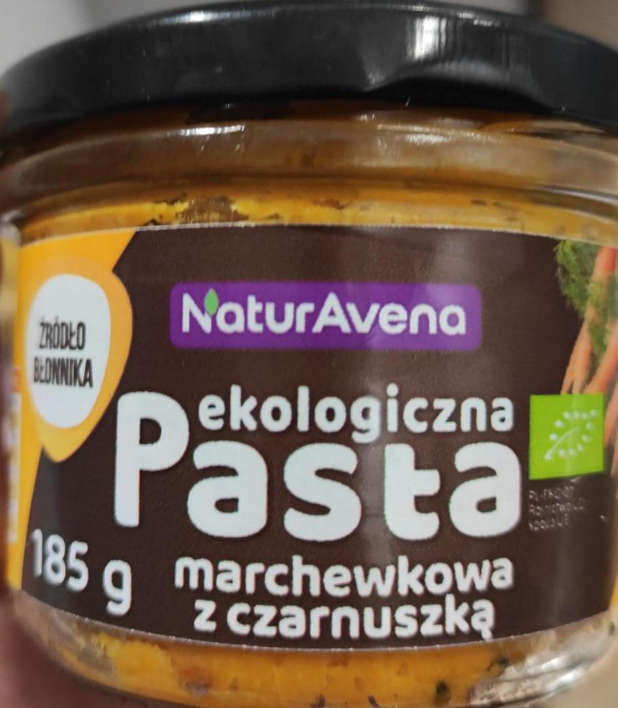 Zdjęcia - pasta marchewkowa z czarnuszką Naturavena