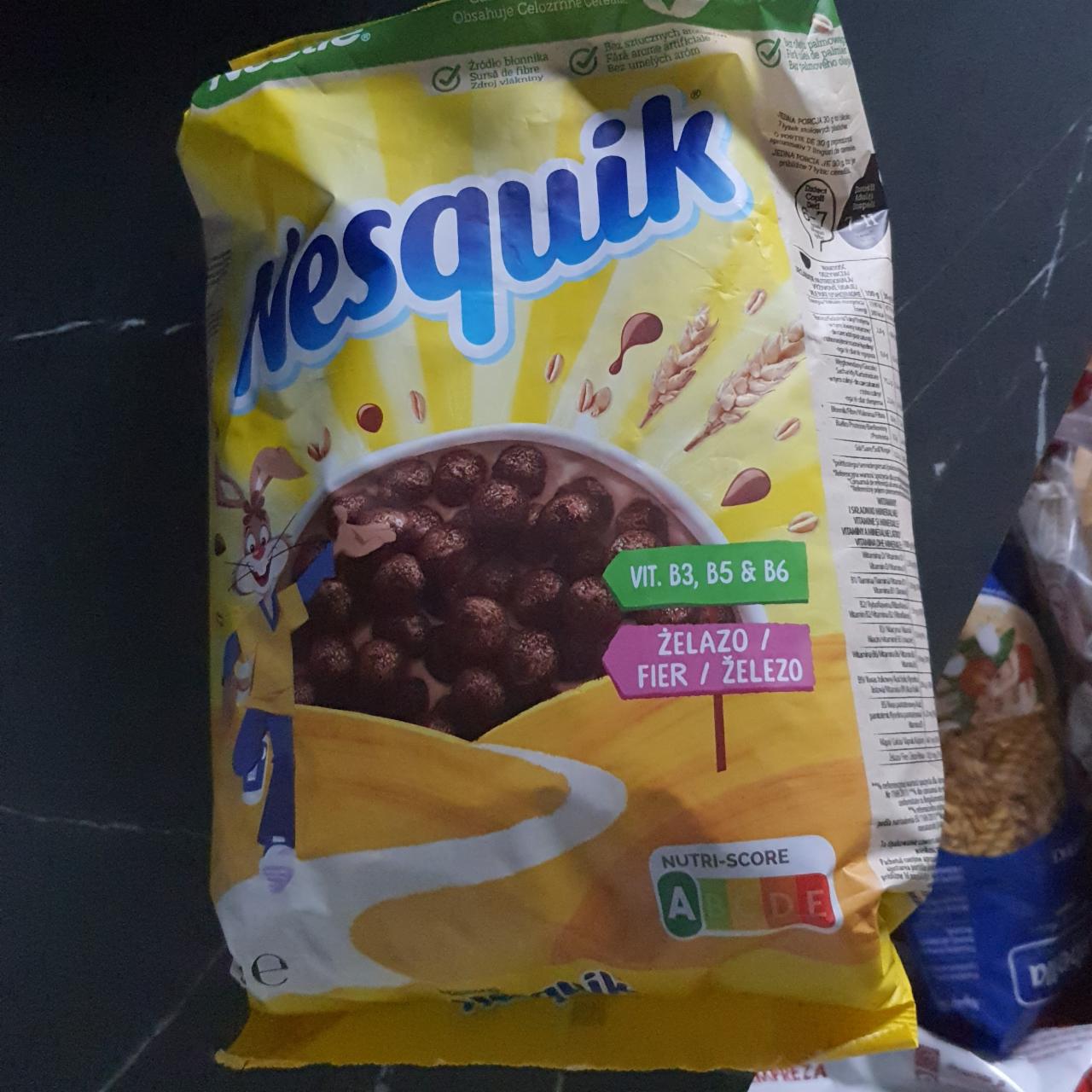 Zdjęcia - Nestlé Nesquik Zbożowe kuleczki o smaku czekoladowym 500 g