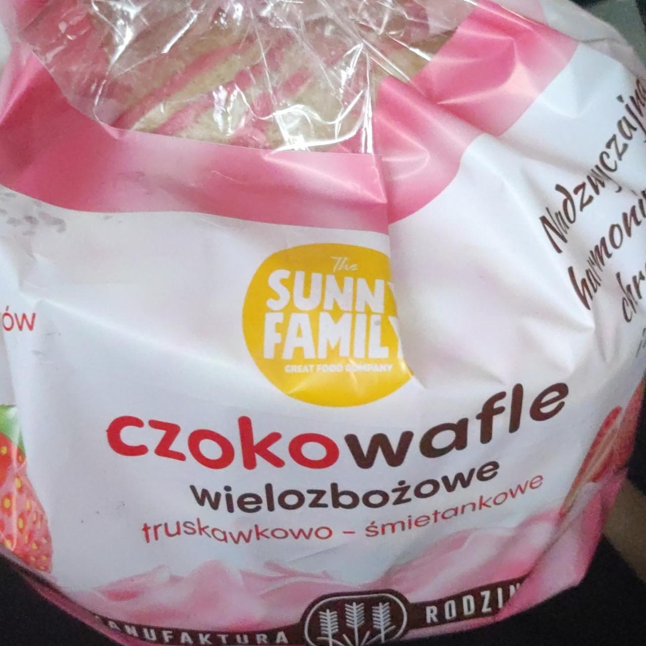 Zdjęcia - Czokowafle wielozbożowe truskawkowo-śmietankowe Sunny Family