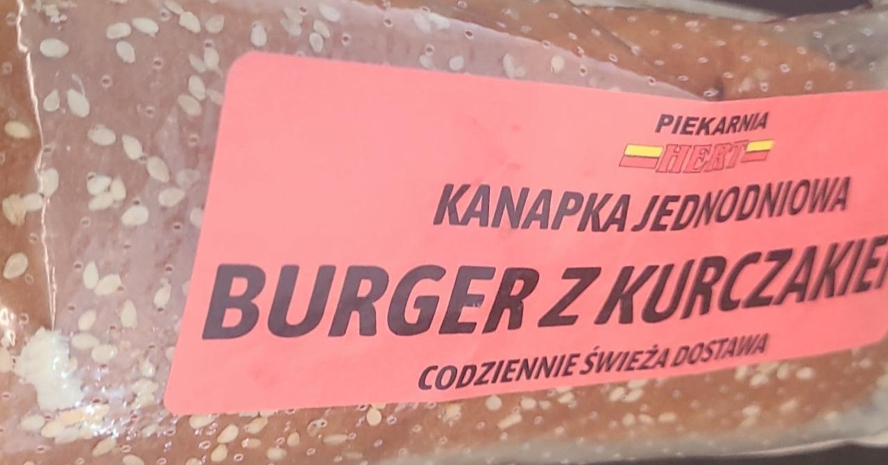 Zdjęcia - Kanapka jednodniowa burger z kurczakiem Piekarnia Hert