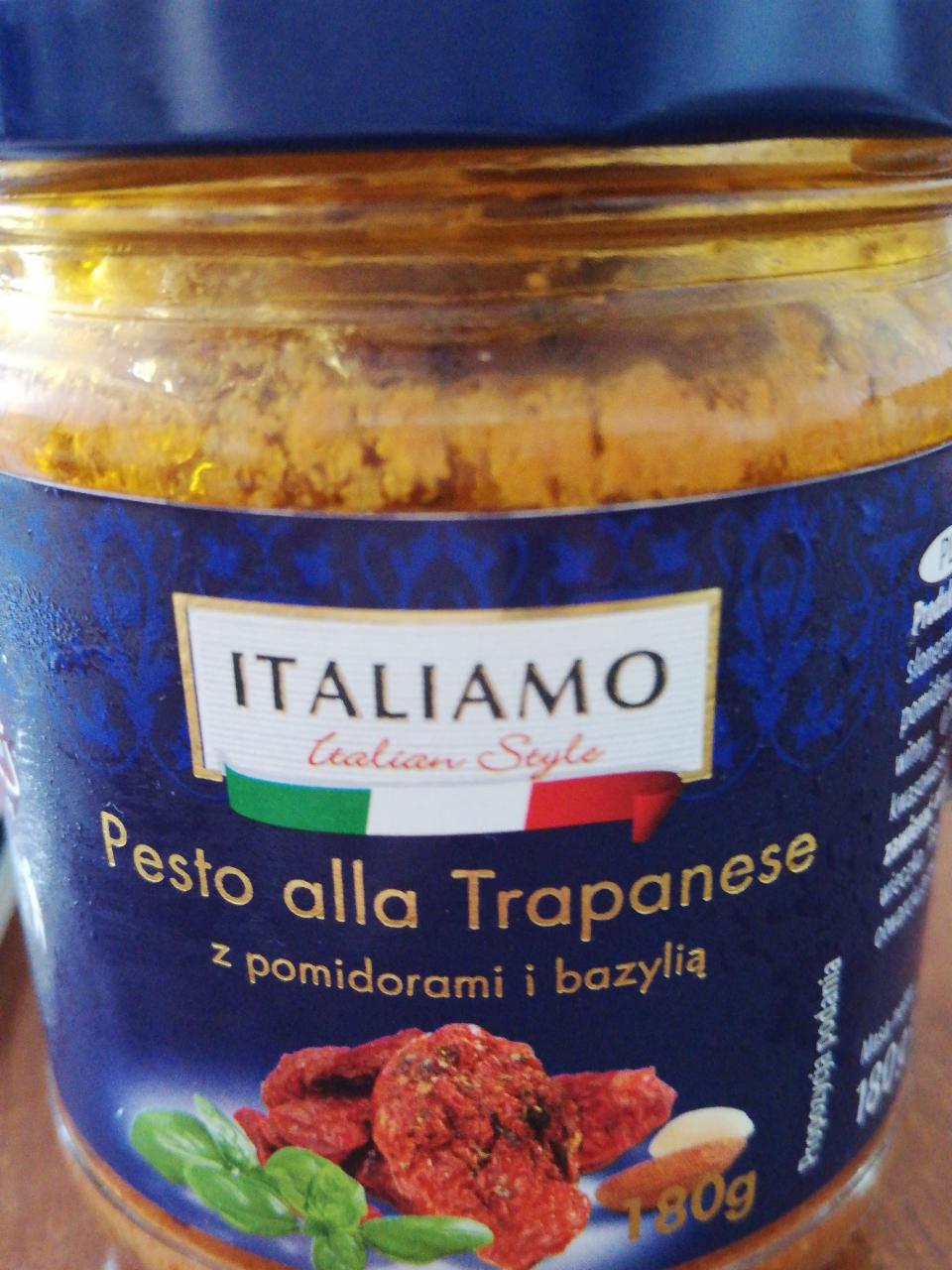 Zdjęcia - Italiamo pesto z pomidorami i bazylią