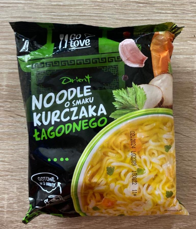 Zdjęcia - Noodle o smaku kurczaka łagodnego Gotove