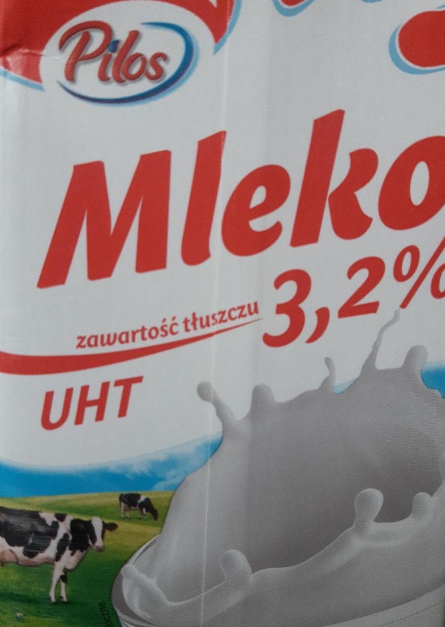 Zdjęcia - Mleko świeże 3,2% Pilos