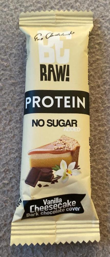 Zdjęcia - Protein no sugar added Vanilla cheesecake dark chocolate cover Be Raw!