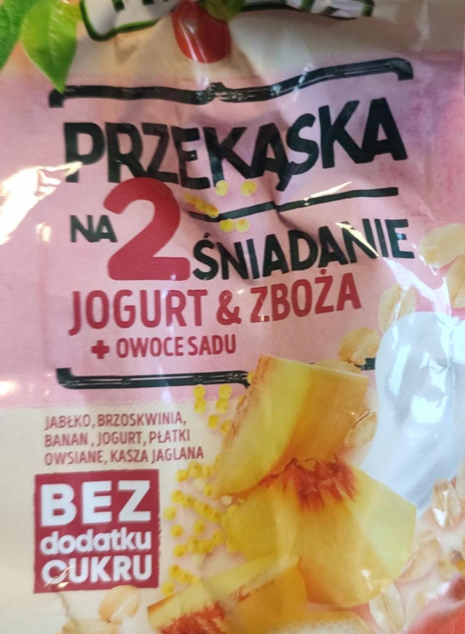 Zdjęcia - Przekąska na 2 śniadanie jogurt i zboża Tymbark