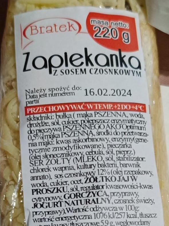 Zdjęcia - Zapiekanka z sosem czosnkowym Bratek