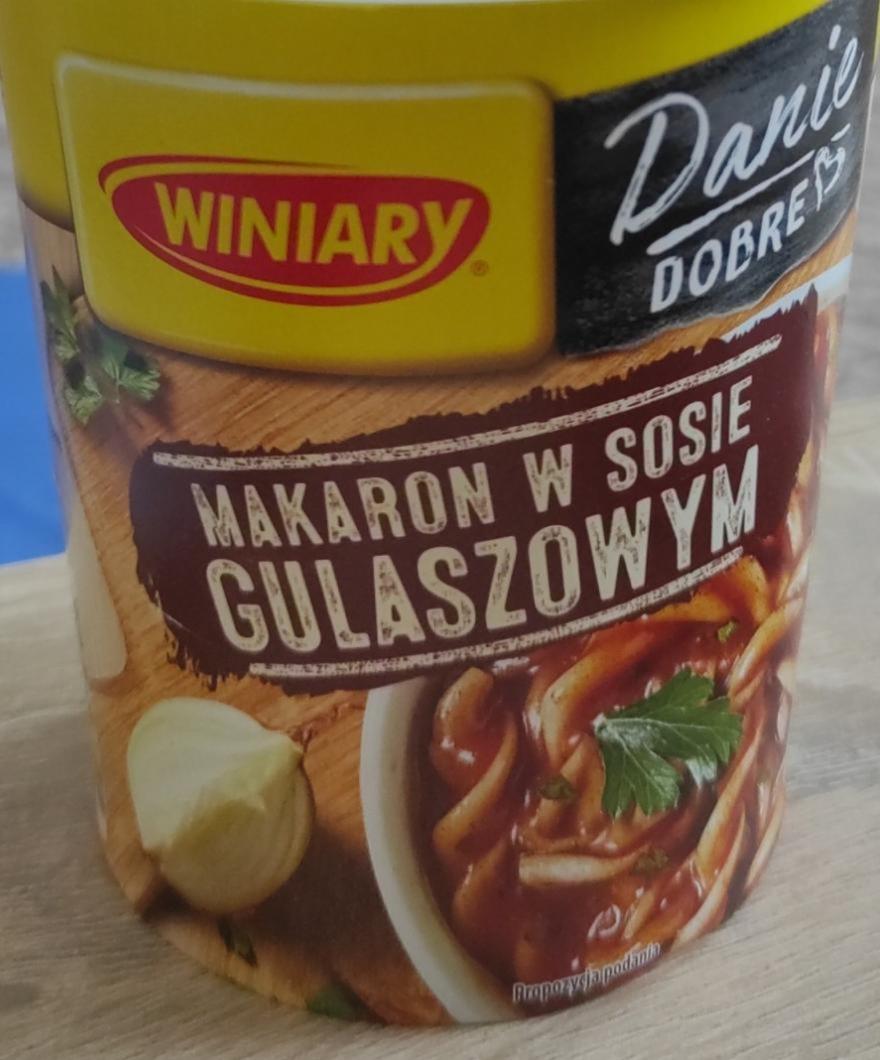 Zdjęcia - Danie Dobre Makaron w sosie gulaszowym Winiary