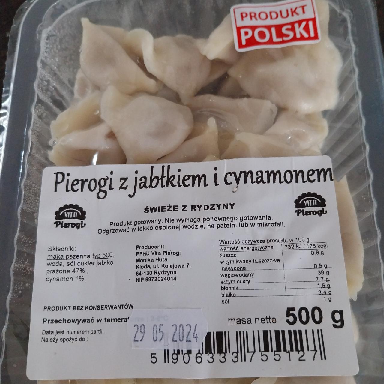 Zdjęcia - Pierogi z jabłkiem i cynamonem z rydzyny Vita Pierogi