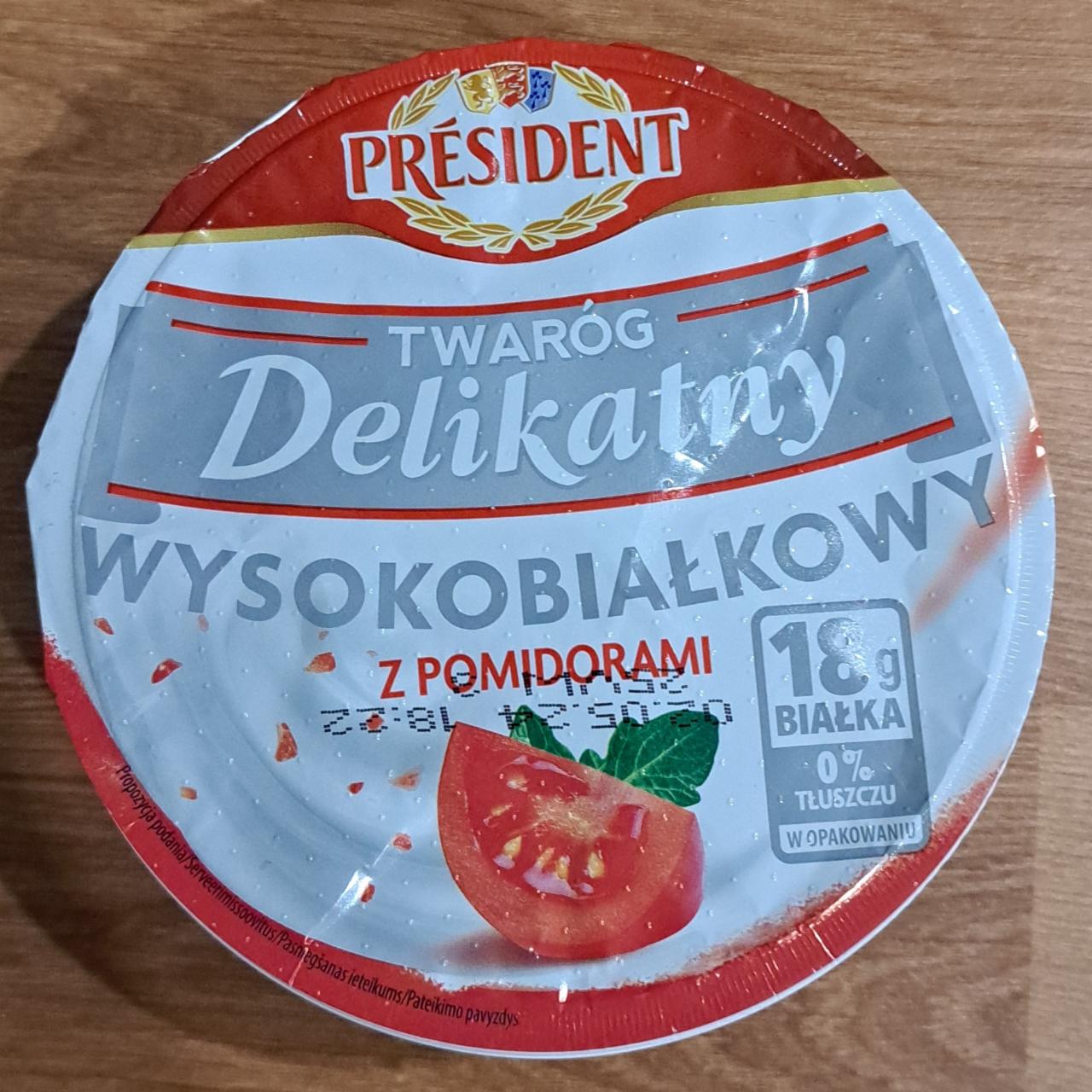 Zdjęcia - Prèsident Twaróg delikatny wysokobiałkowy z pomidorami 200 g