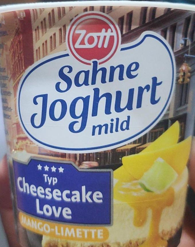 Zdjęcia - Jogurt o smaku mango i limonki Zott