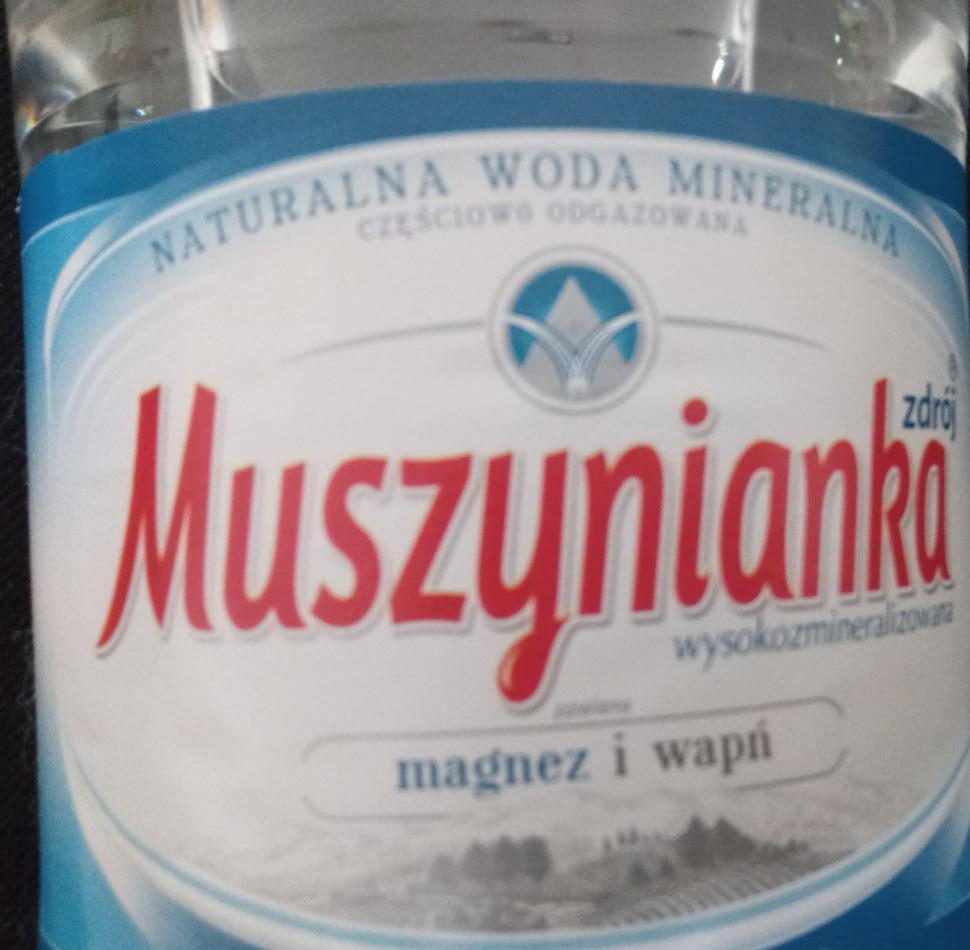 Zdjęcia - Magnez i wapń Muszynianka