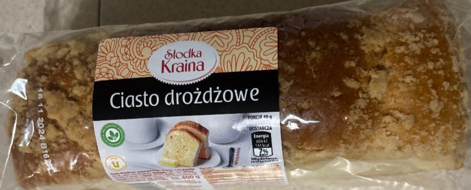 Zdjęcia - Ciasto drożdżowe Slodka Kraina