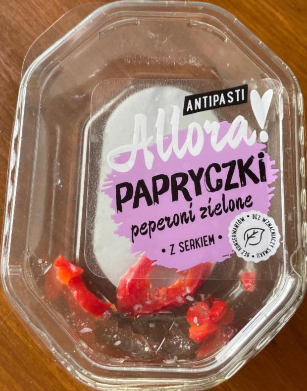 Zdjęcia - Papryczki peperoni z serkiem Allora