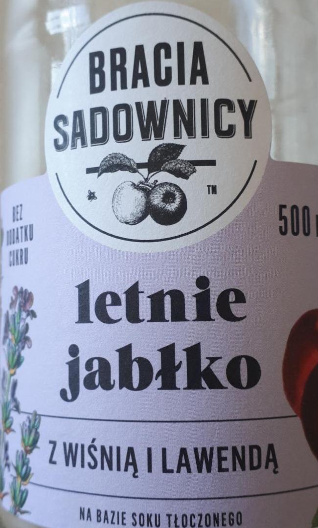 Zdjęcia - Lemoniada letnie jabłko z wiśnią i lawendą Bracia Sadownicy