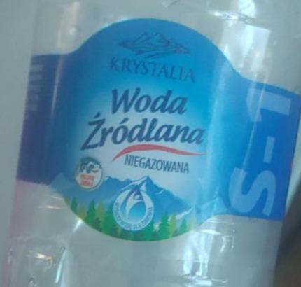 Zdjęcia - Woda źródlana niegazowana Krystalia