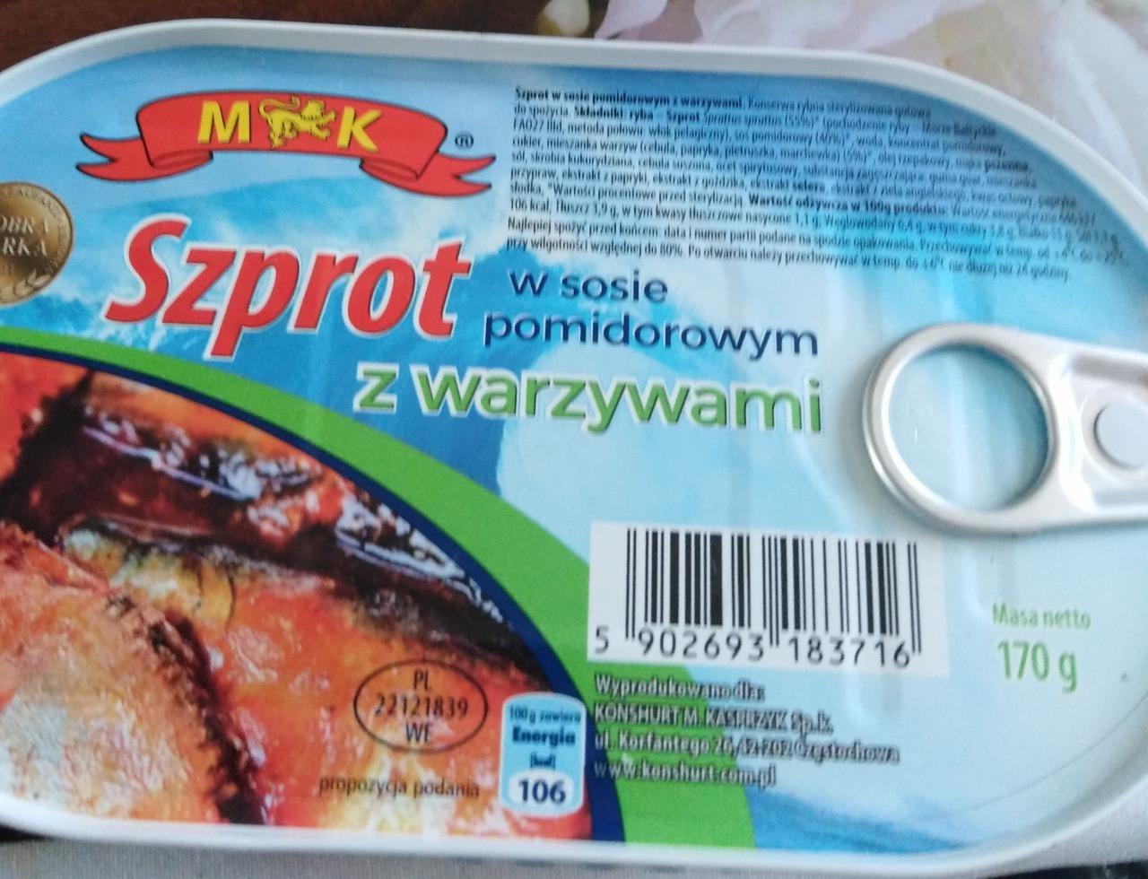 Zdjęcia - Szprot w sosie pomidorowym z warzywami M&K