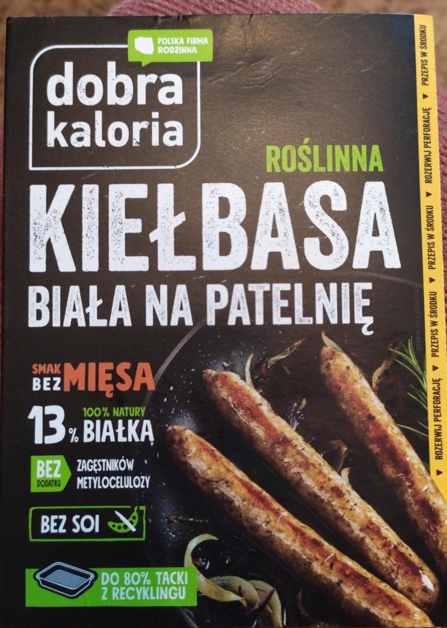 Zdjęcia - Dobra Kaloria Roślinna kiełbasa biała na patelnię 180 g