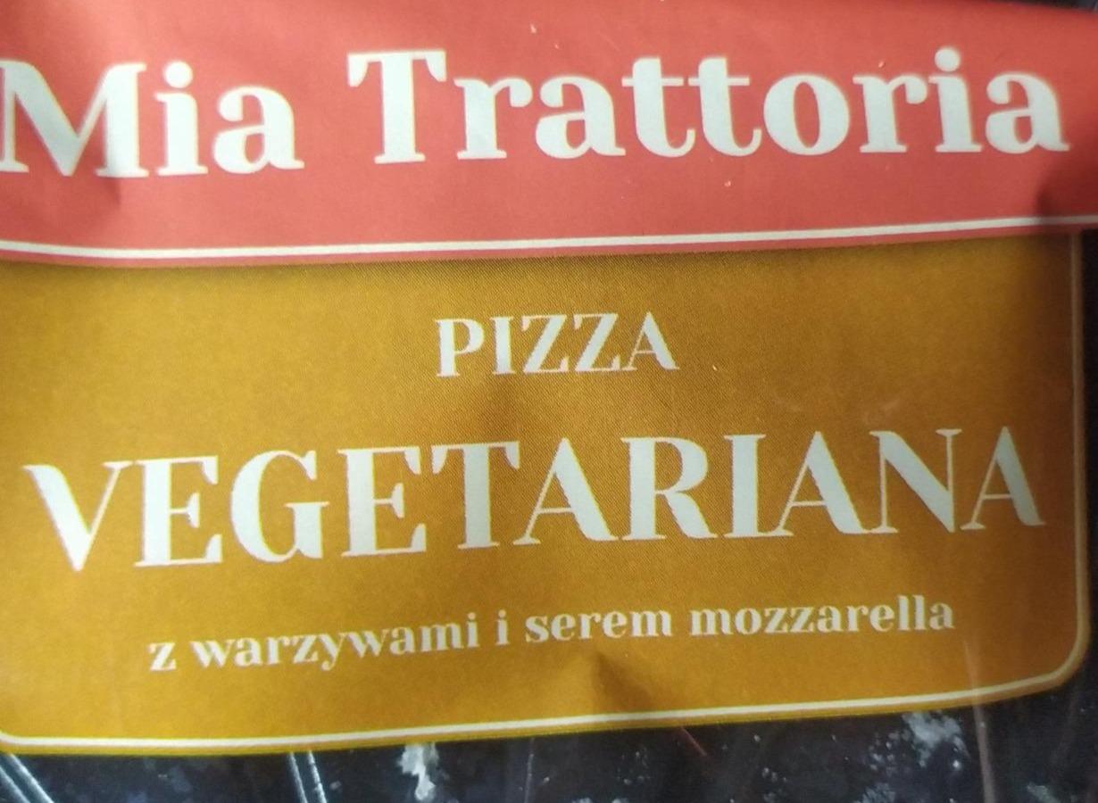 Zdjęcia - Pizza vegetariana z warzywami i serem mozzarella Mia Trattoria