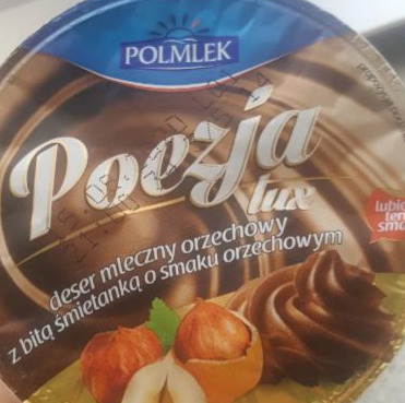 Zdjęcia - Poezja Lux deser mleczny orzechowy z bitą śmietanką o smaku orzechowym Polmlek