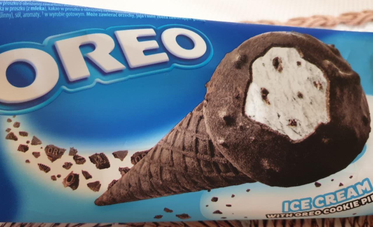 Zdjęcia - Lody o smaku waniliowym z ciastkami kakaowymi Oreo