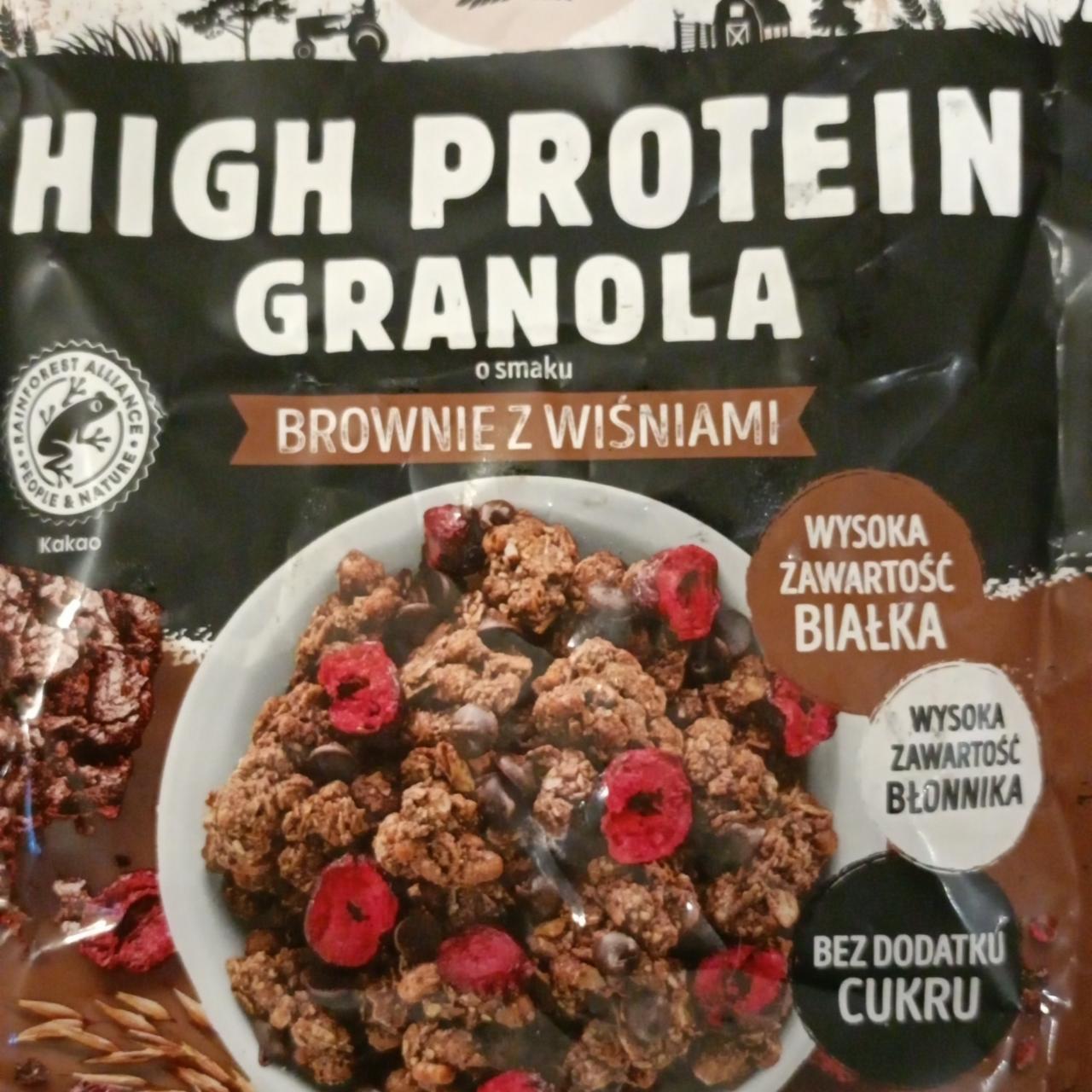 Zdjęcia - High protein granola o smaku brownie z wiśniami Crownfield