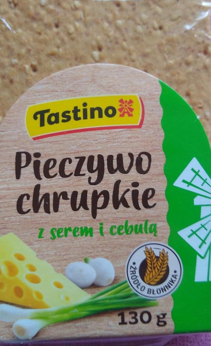 Zdjęcia - Pieczywo chrupkie z serem i cebulą. Tastino.