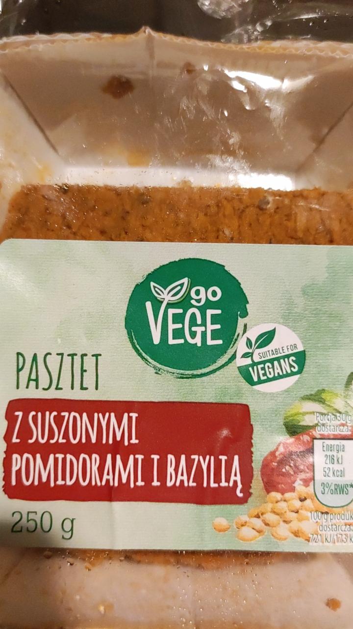 Zdjęcia - pasztet z suszonymi pomidorami i bazylią go vege