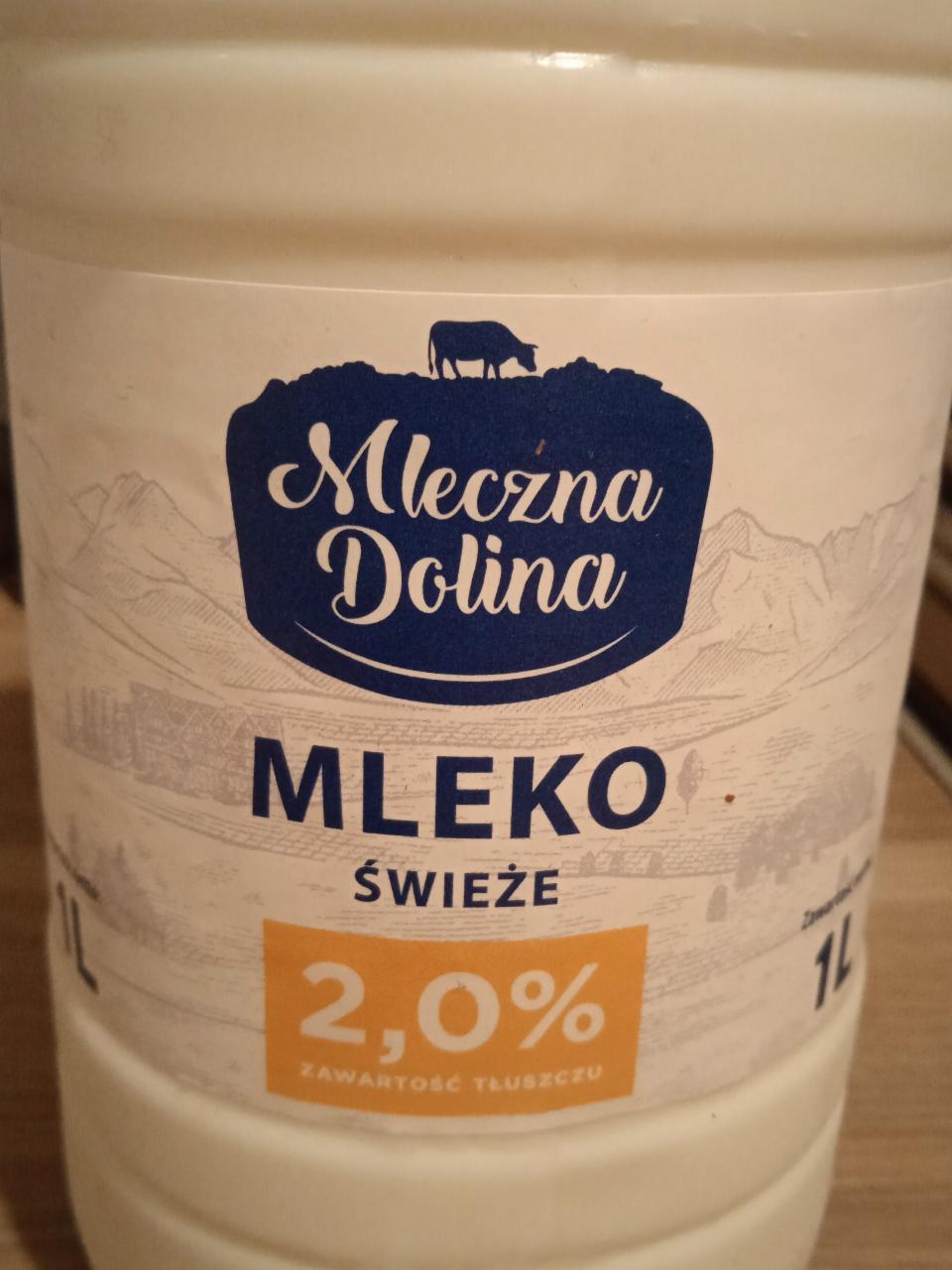 Zdjęcia - Mleko koneckie 2,0 % Mleczna Dolina