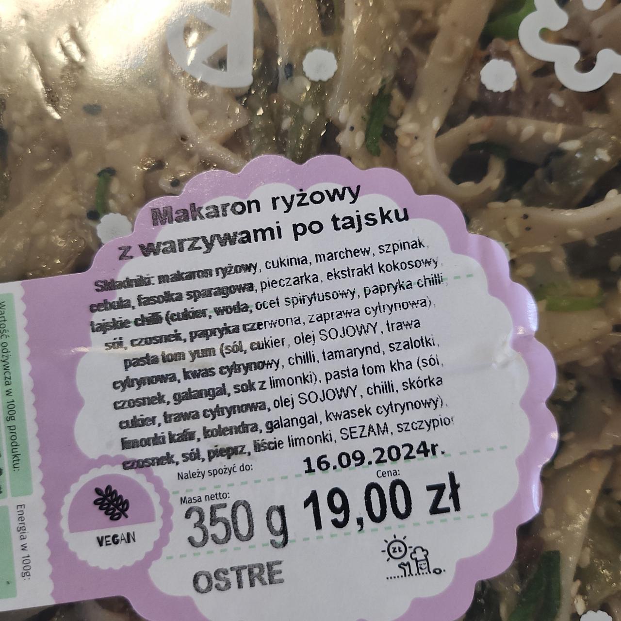 Zdjęcia - Makaron ryżowy z warzywami po tajsku Ślimak