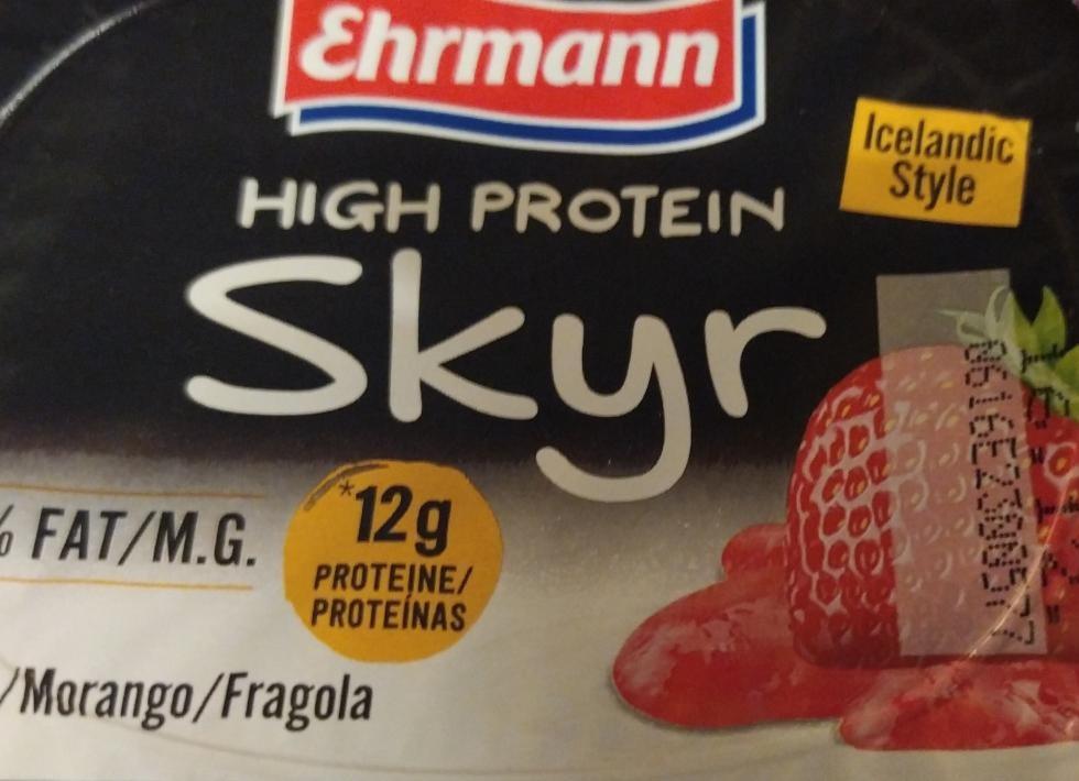 Zdjęcia - High protein skyr strawberry Ehrmann