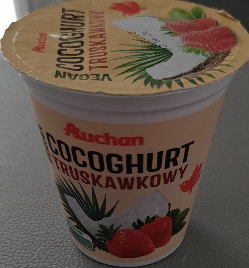 Zdjęcia - Cocoghurt truskawkowy vegan Auchan