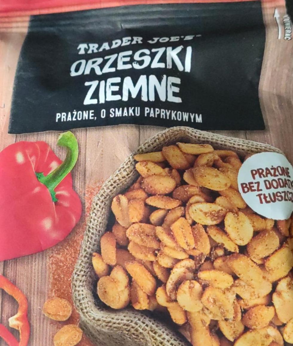 Zdjęcia - orzeszki ziemne prażone o smaku paprykowym Trader Joe's