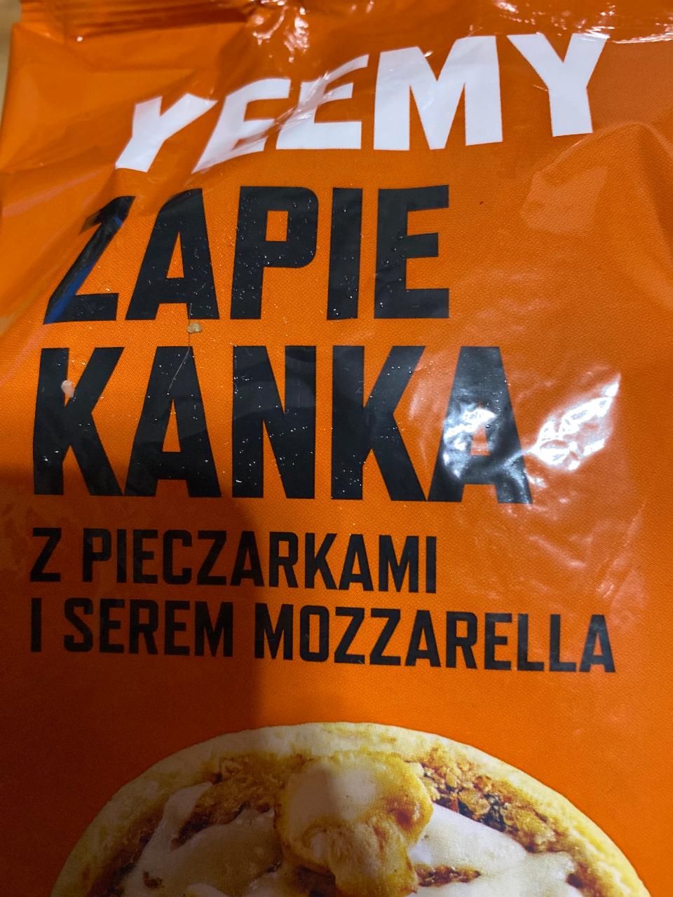 Zdjęcia - Zapiekanka z pieczarkami i serem mozzarella Yeemy