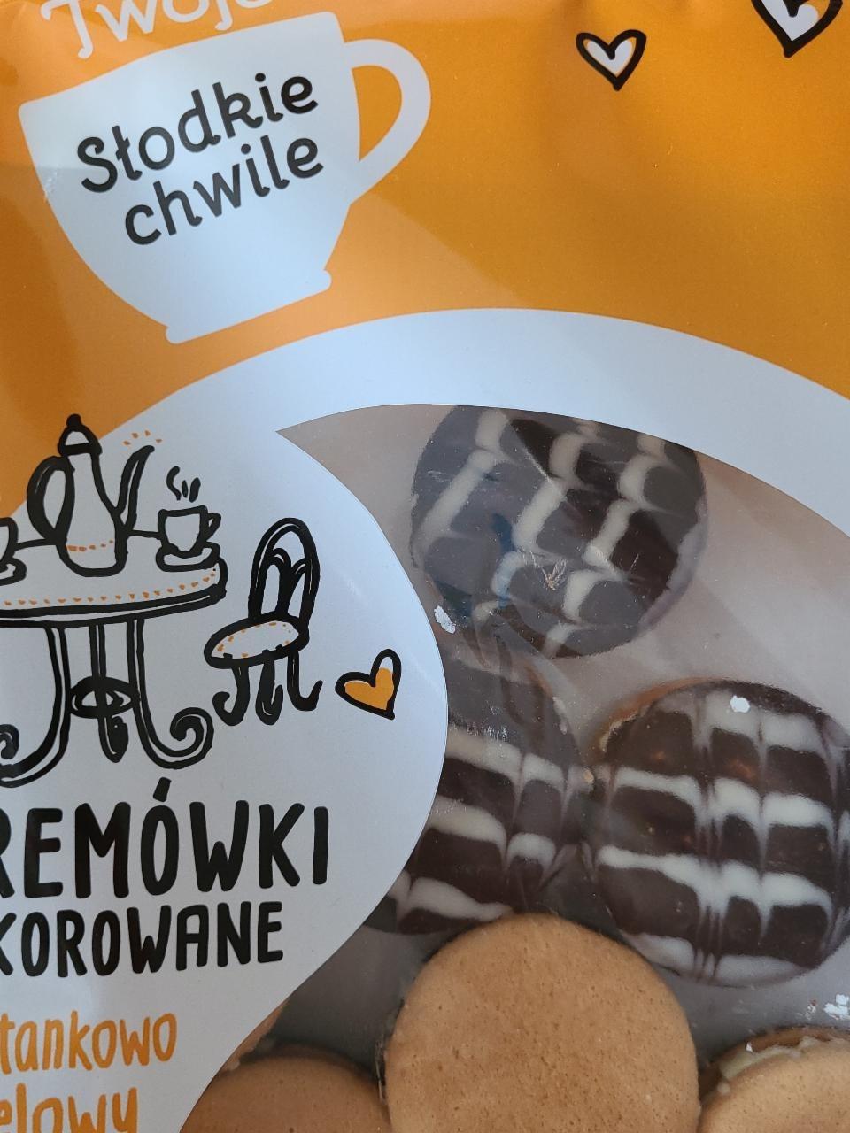 Zdjęcia - Kremówki dekorowane śmietankowy morelowy smak dr gerard