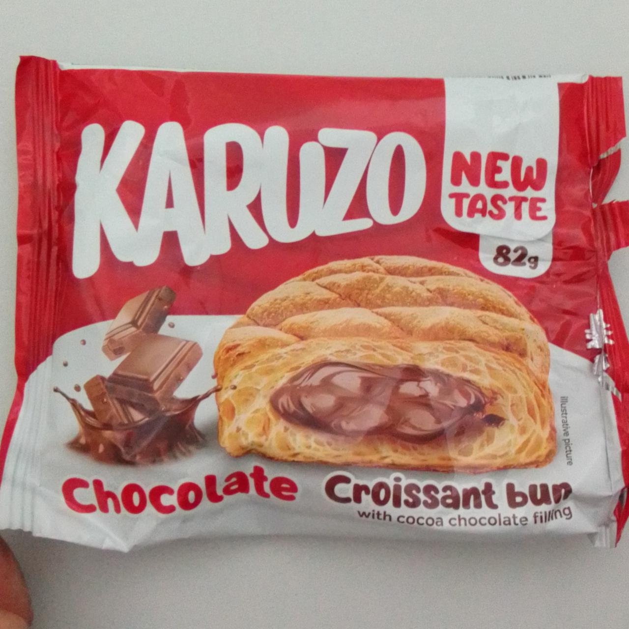 Zdjęcia - Chocolate croissant bun Karuzo