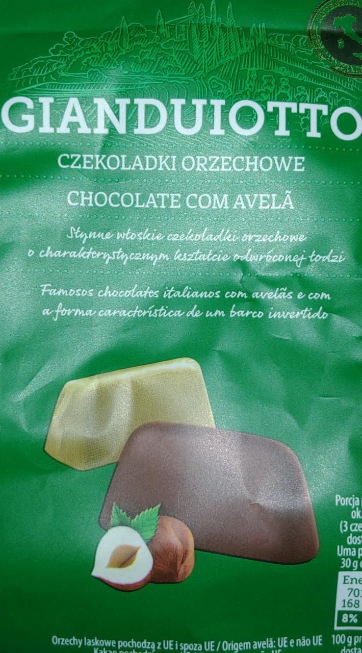 Zdjęcia - Czekoladki Orzechowe Gianduiotto