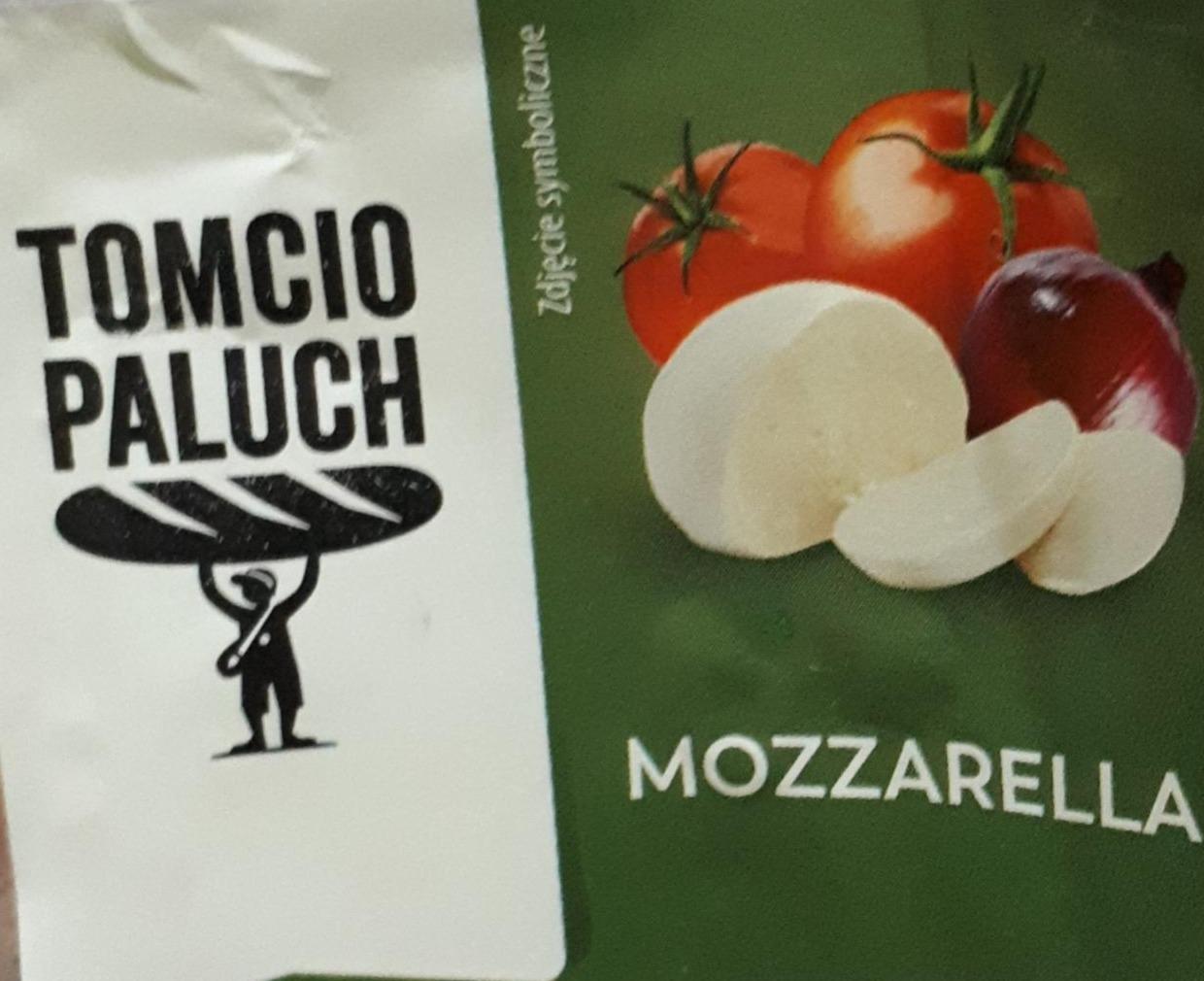 Zdjęcia - Kanapka trójkątna z mozzarellą Tomcio Paluch