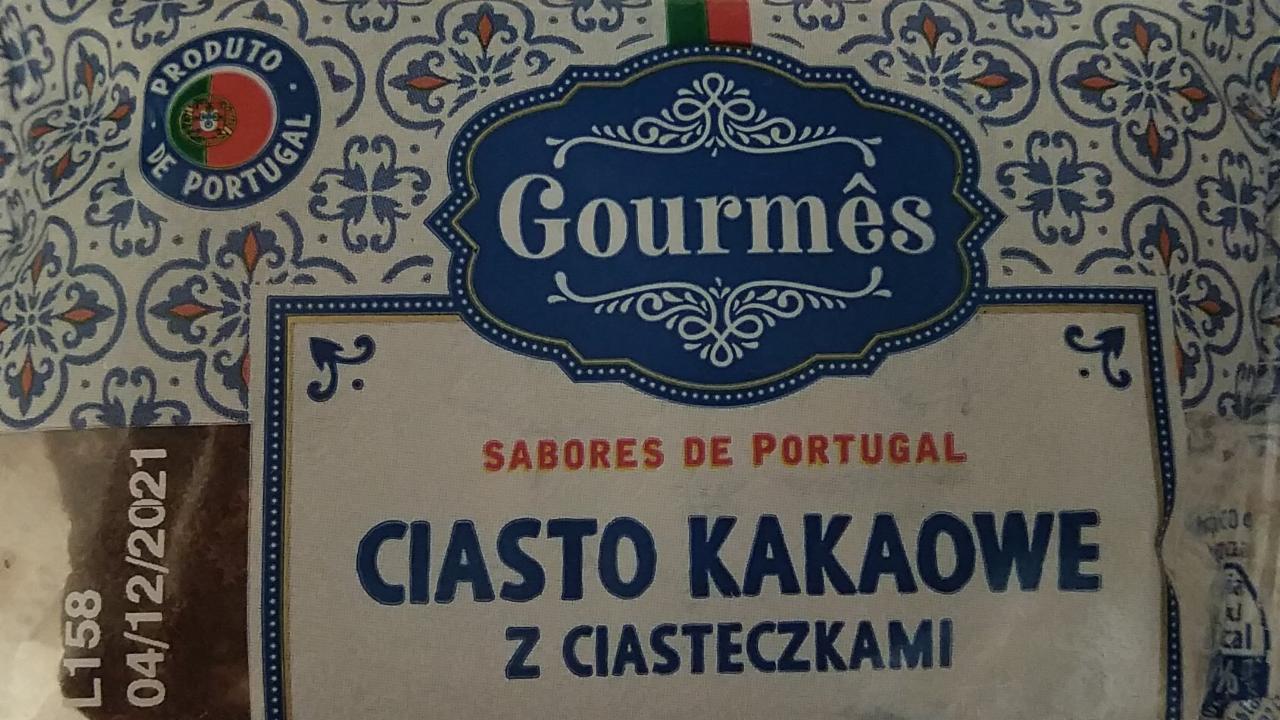 Zdjęcia - Ciasto kakaowe z ciasteczkami Gourmes