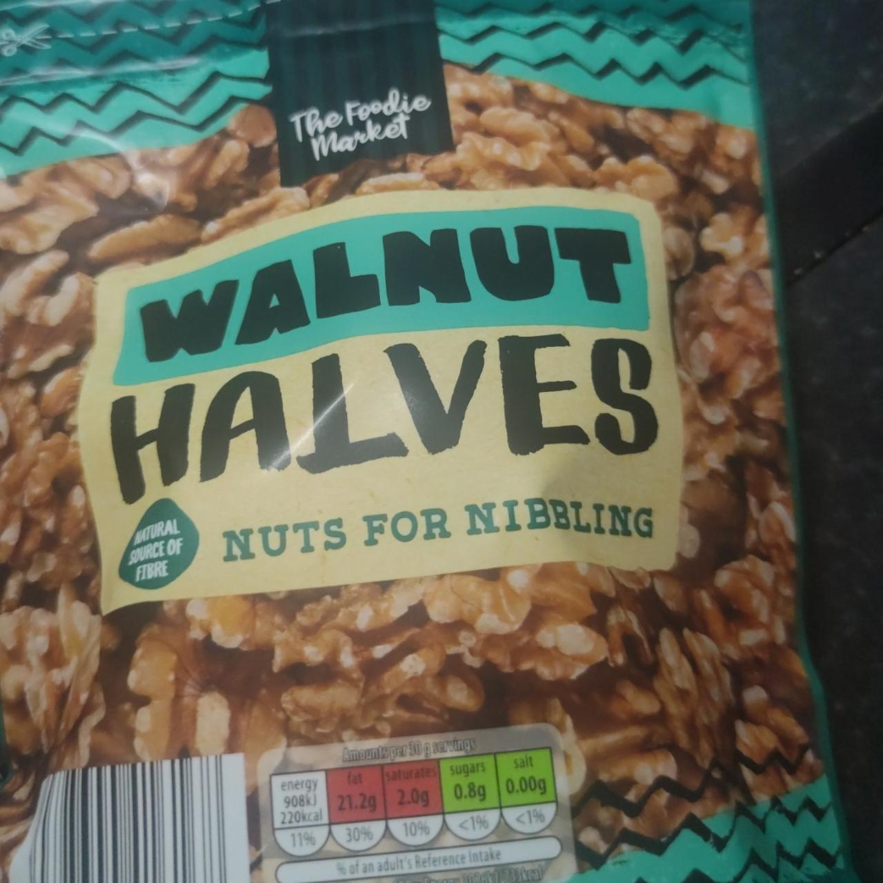 Zdjęcia - Walnut halves The Foodie Market