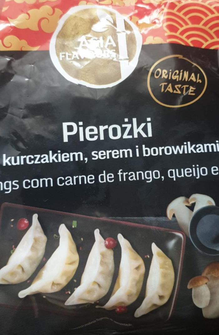 Zdjęcia - Pierożki z kurczakiem, serem i borowikami Asia Flavours