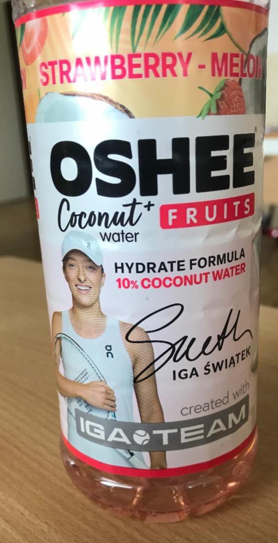 Zdjęcia - Oshee Coconut Water + Fruits Napój niegazowany truskawka-melon 555 ml