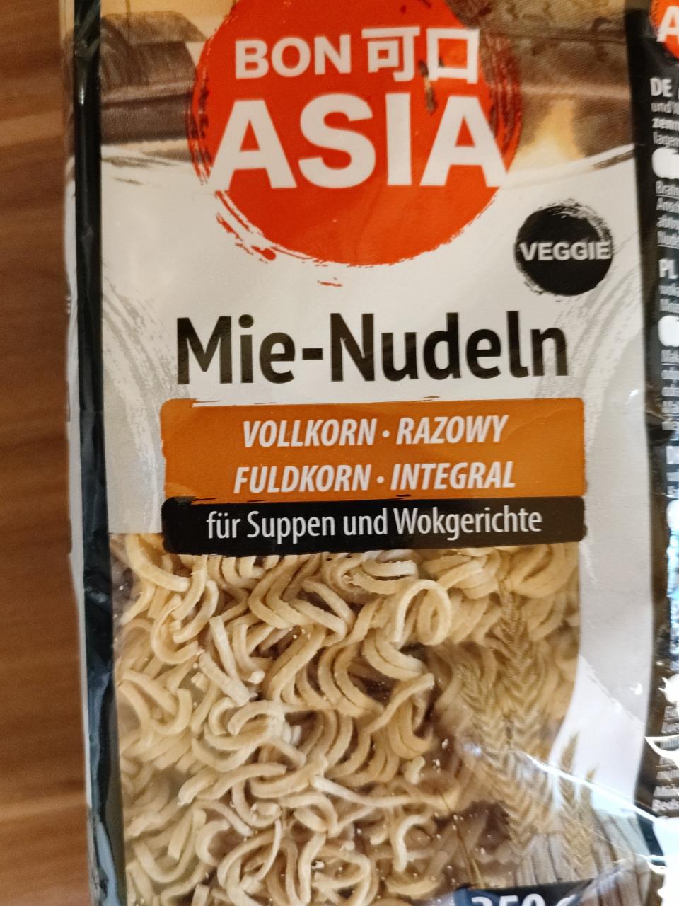 Zdjęcia - mie nudeln makaron razowy bon Asia