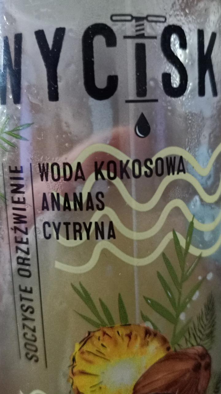 Zdjęcia - Wycisk woda kokosowa ananas cytryna