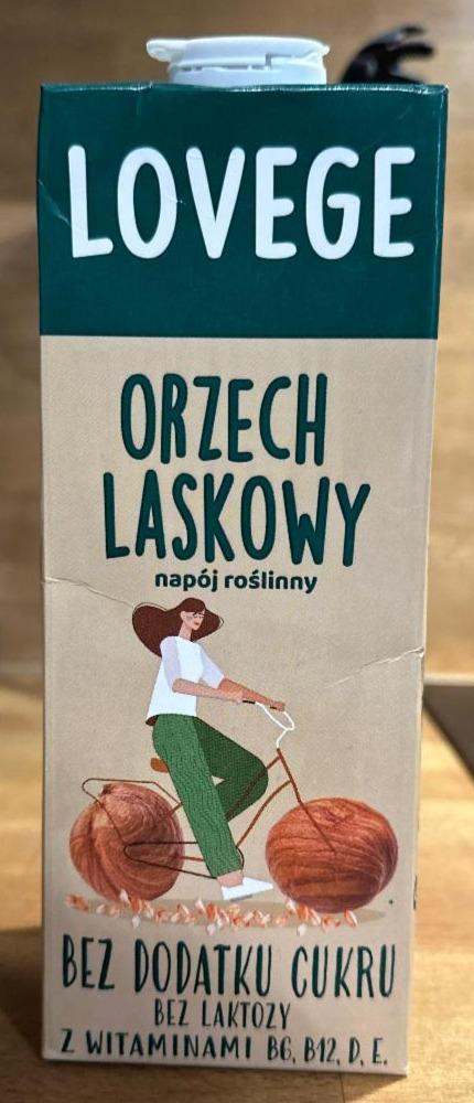 Zdjęcia - Orzech laskowy napój roślinny bez dodatku cukru Lovege