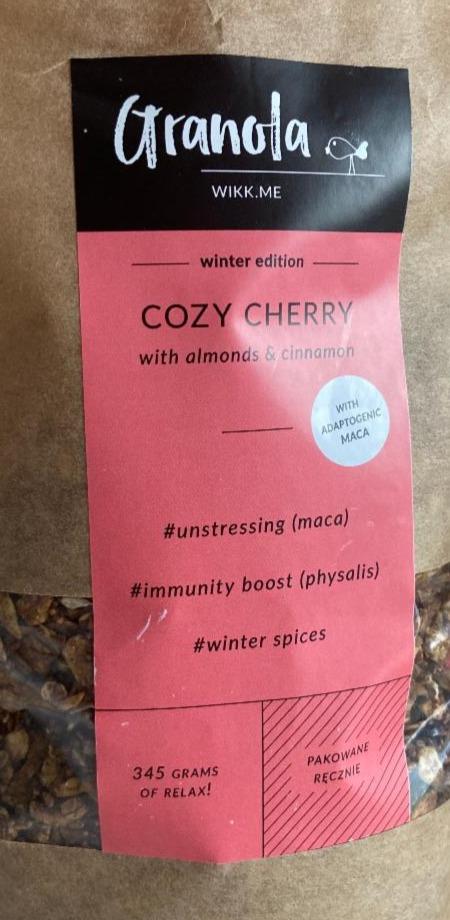 Zdjęcia - Granola Cozy Cherry z migdałami i cynamonem Wikk.me