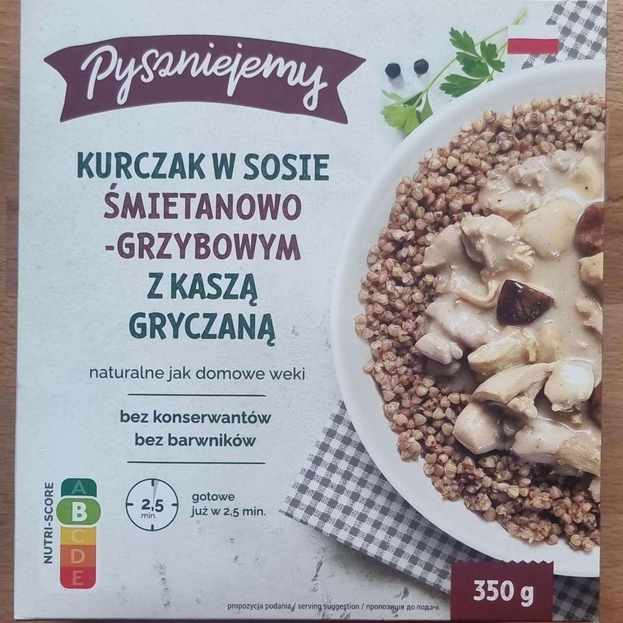 Zdjęcia - Kurczak w sosie śmietanowo grzybowym z kaszą gryczaną Pyszniejemy