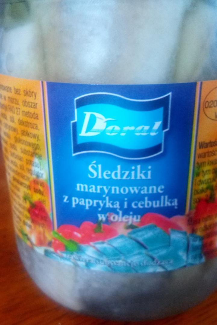 Zdjęcia - Śledziki marynowane z papryką i cebulką w oleju Doral