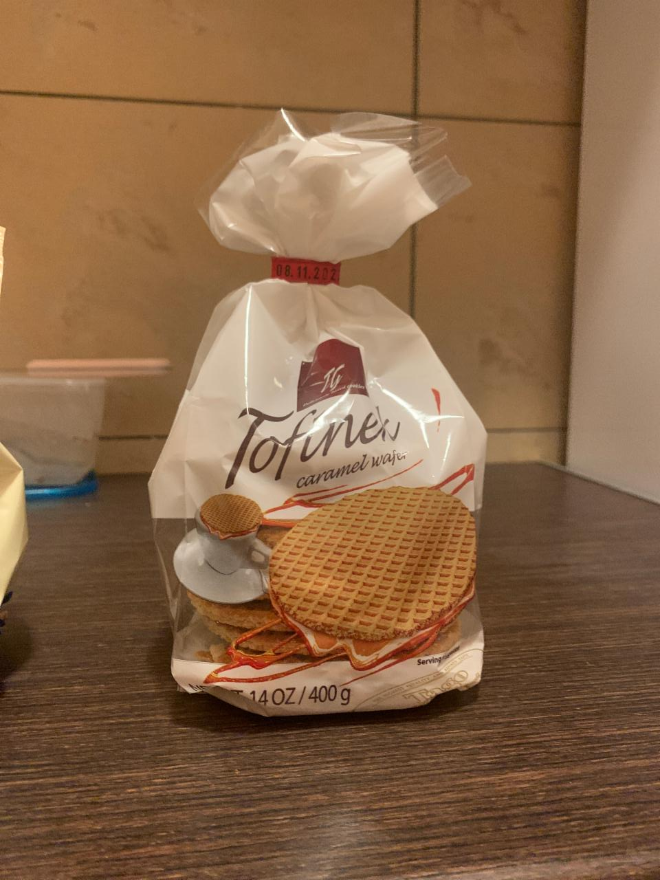 Zdjęcia - Tago Tofinek Wafel z nadzieniem karmelowym 400 g