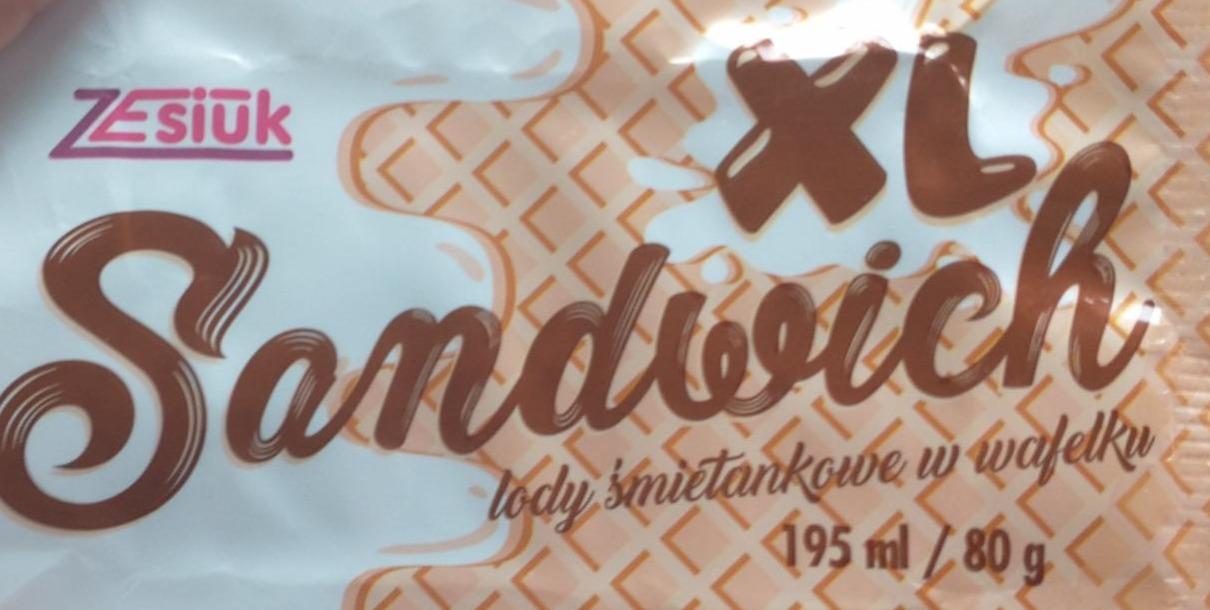 Zdjęcia - Sandwich lody śmietankowe w wafelku Zesiuk